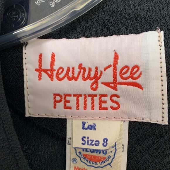 Vtg Henry Lee Size 8 Petite classic black dress with pleated waist ruffle detail - Picture 4 of 5